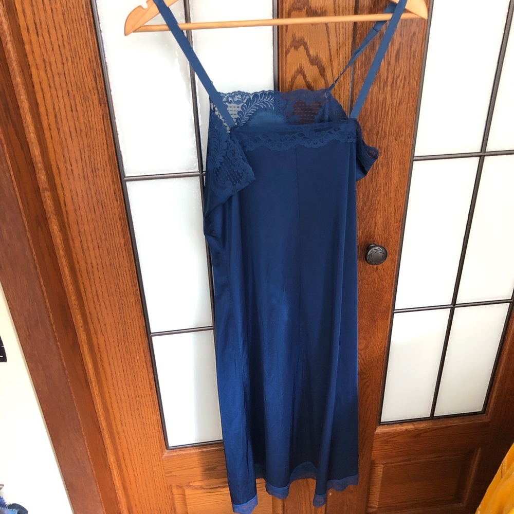 Navy/Royal Blue Vintage Lace Satin Slip Neglige Night Gown Sexy Academia Size 34